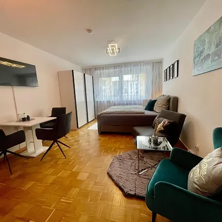 Stylisches & Modernes Грац